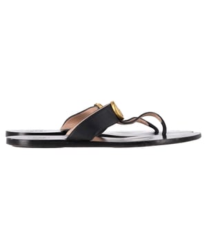 VINTAGE, RRP AS NEW
A classic pair of flat thong sandals is a must-have in every collection and when the design is by Gucci, it is sure to add a statement of luxury to the summer wardrobe. These black thong flats for women are constructed using leather and detailed with a double G accent.


Gucci GG Marmont Thong Sandals in Black Calfskin Leather
Condition: Very good
Signs of wear: Include Box., Minor markings, Lightly used but very well maintained. Minor mark at soles & creasing, light scuffing at the soles and heels.
Packaging: Box, Dust bag
Color: black
Material: Leather | leather
Size: EU | 41.5
Measurements: Insole length: 290
SKU: NAPPUGBSH563571W
