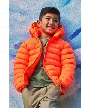 The Seasons Kids Padded Jacket keeps your child warm and protected, when getting caught in light showers. Lightweight microfiber padding for better insulation and with a water-resistant outer - it's great for winter outdoor fun. (Ref: 053103)