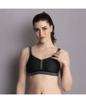 
Verfijnde tech-features, elegant design en de juiste details op de juiste plaats het spreekt voor zich dat een echte allrounder met de Anita Sport Bh performance van start gaat. 
Voor perfect draagcomfort zorgen het brede borstband, ademende mesh-inzetstukken, ergonomisch gevormde schouderbandjes en de innovatieve vormgeving van de voorgevormde cups. 
Het (qua kleur) contrasterende gaatjespatroon zorgt daarbij voor modieuze accenten.

Anita Active - Active Sport Bh 5566

 | Materiaal info: 45% polyester 40% polyamide 15% elastaan | Wasinstructie: Handwas niet geschikt voor de droger