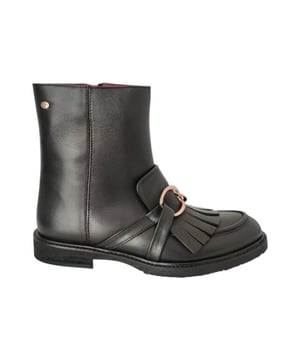 
Dames enkellaars van Fred de la Bretoniere. Enkellaars met gesp detail. Materiaal: leer. Voering: leer. Kleur: zwart. Zool: rubber. Hakhoogte: ca 3 cm.