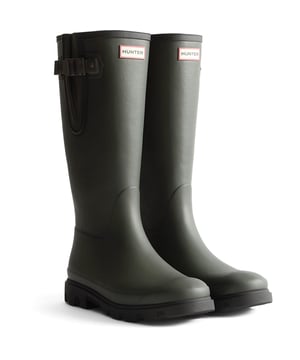 Präsentieren Sie den vollständig wasserdichten Herren Downpour Field Adjustable Tall Boot. Mit einem schlanken Oberdesign und einer leichten, geformten Außensohle wurde das einzigartige Profil von natürlichen Formen in Landschaften inspiriert.
