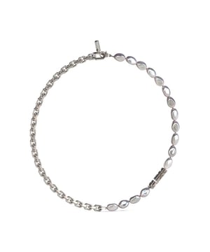 If you already own a Guess watch or not this range of Guess necklace is a great way to accessorise your look. Using high quality materials and sublime craftsmanship you can be rest assured this Mens Edgy Styles Necklace UMN04065STWI will last longer than most of your outfits.