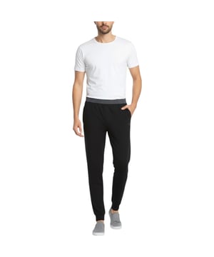 The Lyle & Scott Pyjama Set
95% Modal, 5% Elastane
Made In India
T-shirt And Pants Two Piece Lounge Set
T-shirt Boasts A Round Neckline And Short Sleeves
The Signature Embroidered Eagle Emblem
Elasticated Waist 
Cuffed Pants
Machine Washable ( Follow Care Instructions )