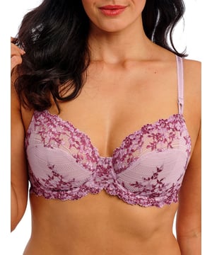 Wacoal Embrace Lace Classic Underwire Bra. All stretch floral lace, lined top cup, two-ply mesh back. The product is hand-wash only.