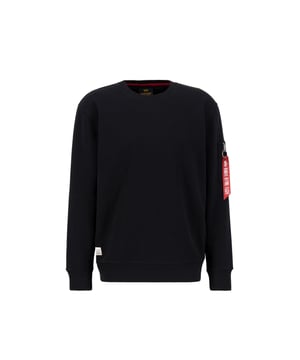 Das USN Blood Chit Sweatshirt von Alpha Industries vereint stilvoll militärische Historie mit Komfort. Ein Regular Fit und weicher French Terry Stoff gewährleisten Bequemlichkeit und Langlebigkeit. Der auffällige Canvas Transfer Druck auf dem Rücken, die Ärmel-Utility-Pocket mit RBF Tag und das Flag Label am linken Ärmel betonen den Alpha Stil. Ein RBF Nackenband bietet zusätzlichen Komfort. Perfekt solo oder im Layering-Look – es kombiniert Funktionalität und zeitloses Design.