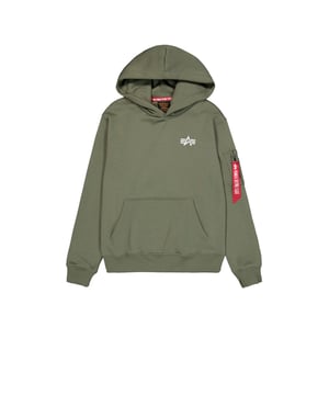Der Signature BP Hoodie von Alpha Industries ist ideal für Männer, die einen lässigen, bequemen Hoodie suchen. Er bietet mit seinem Regular Fit einen entspannten Look und ist aus einer hochwertigen Baumwoll-Polyester-Mischung gefertigt, die für Weichheit und Strapazierfähigkeit sorgt. Der Hoodie besitzt eine Kapuze als Schutz vor Wind und Wetter. Sein schlichtes Design und das Alpha Industries Logo auf der Brust machen ihn zu einem zeitlosen Klassiker für jede Männergarderobe.