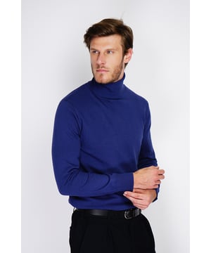 Klassischer Rollkragenpullover mit langen Ärmeln aus 2-fädigem Strick