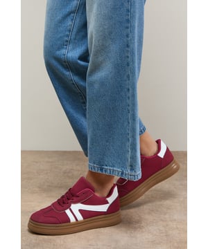 Faux suede finish for a soft, tactile appeal
        Distinctive platform sole adding height and contemporary edge
        Contrasting side stripes for a sporty aesthetic
        Traditional lace-up fastening for a secure, adjustable fit
        Cushioned footbed providing all-day comfort
    
    These Oasis platform trainers combine retro-inspired design with modern comfort, creating a versatile addition to your casual wardrobe. The chunky platform sole offers subtle height whilst maintaining a relaxed silhouette, perfect for everyday wear. Style with straight-leg jeans for a laid-back weekend look, or pair with a floaty midi dress to create an effortless contrast between feminine and sporty elements. The neutral tones make these trainers incredibly versatile, complementing everything from denim to casual dresses. Ideal for family gatherings, weekend brunches, or casual shopping trips, these lace-ups deliver both style and practicality. The faux suede texture adds a touch of sophistication to an otherwise casual trainer, making them a standout piece in your footwear collection.