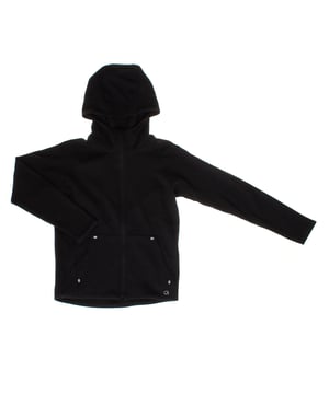 Boys' sweatshirt made from a soft, stretchy knit fabric, ideal for offering comfort and freedom of movement.

 It features a long sleeve design and has a full zip at the front, making it easy to wear.

 Slanted front pockets add functionality, allowing you to carry small items or keep your hands warm.

 Includes a hood that provides an extra touch of protection on cooler days.

 The GapFit logo is discreetly placed on the hip, highlighting the sporty and modern style of this garment, perfect for outdoor activities or everyday wear.
 Composition: Body: 83% Cotton, 17% Polyester; Lining: 100% Cotton; Hood Lining: 83% Cotton, 17% Polyester
 Care:
- Machine wash cold on delicate cycle.
 - Use mild detergents.
 - Use dryer at low temperature.
 - Iron at low temperatures.
 - Do not dry clean.