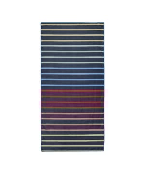 100% Polyester. Stoftechnologie: Anti-Bacterieel, Duurzaam, Lichtgewicht, Sneldrogend. Lengte: 140cm. Breedte: 70cm. Ontwerp: Effen achterkant, Streep. Verpakking: Gerold.