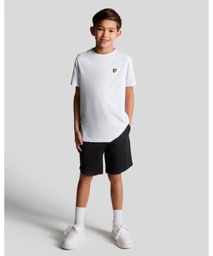 Deze fleeceshorts voor kinderen combineren comfort en stijl met een zachte, warme stof. Ontworpen voor comfortabel dragen en actieve dagen, hebben ze een elastische tailleband voor een goede pasvorm. - Zachte fleecestof voor warmte - Normale pasvorm voor comfortabele bewegingsvrijheid - Elastische tailleband voor comfortabel dragen - Perfect voor casual en actieve dagen