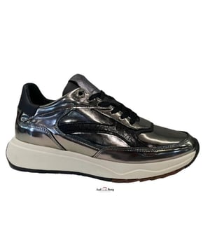 ✓ Helemaal bij de tijd met deze musthave van Floris van Bommel  ✓ Topkwaliteit zoals je van Floris van Bommel gewend bent ✓ Uit de nieuwste collectie en nu beschikbaar voor jou!

Materiaal: materiaal combinatie
Zool: rubber zool
Voering: leer
Voetbed: ja
Wijdte: G