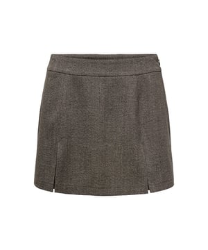 
Maak kennis met de perfecte combinatie van een rok en een short: de bruin dessin skort van het trendy merk Only. De skort is gemaakt van hoogwaardig polyester, dat voor 63% gerecycled is, samen met 33% viscose en 4% elastaan voor de perfecte pasvorm. Deze duurzame blend zorgt ervoor dat de skort niet alleen comfortabel en ademend is, maar ook nog eens goed is voor het milieu. Het bruine dessin geeft de skort een speelse en stijlvolle uitstraling, waardoor het een echte eyecatcher is. Perfect voor alle gelegenheden, of je nu gaat voor een casual look of juist wat meer gekleed wilt gaan. Voeg deze skort toe aan je kledingkast en maak elke outfit uniek!