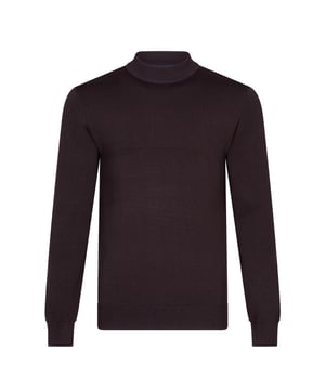 
- Cavallaro is een Italiaans kledingmerk dat in 1948 werd opgericht door Giuseppe Cavallaro. Het merk staat bekend om zijn Italiaanse stijl en vakmanschap. De kleding van Cavallaro is gemaakt van hoogwaardige materialen, zoals wol, katoen en leer. Het merk biedt een breed scala aan items aan, waaronder overhemden, poloshirts, truien, broeken, jassen en accessoires. De ontwerpen van Cavallaro zijn vaak geïnspireerd door de Italiaanse mode uit de jaren 50, 60 en 70. Het merk gebruikt klassieke stijlelementen, zoals strakke lijnen, nette pasvormen en elegante kleuren, om een tijdloze en stijlvolle uitstraling te creëren. Cavallaro is een populair merk onder modebewuste individuen die op zoek zijn naar kleding die zowel stijlvol als comfortabel is.