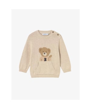 
De Mayoral Oversized Trui in de kleur Oat is een gebreide trui met knoopsluiting op de schouder, buidelzakje en een berenpatroon. Combineer met de cargo broek.
