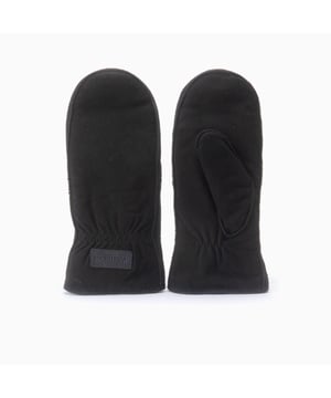 
Materiaal: , Zool: , Uitneembaar voetbed: , Model: Mitten Women Goat Suede, Hakhoogte: , Serienummer: 930.01.001, Wijdtemaat:  , Wijdtemaat omschrijving: