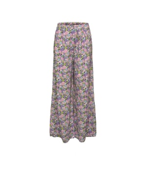 
Selected Femme Gebloemde Broek

 Op zoek naar een leuk zomer item? Kijk dan niet verder, wij hebben deze prachtige broek met een mooie en ontspannen look. Laat de high-waist je natuurlijke lichaamsvorm accentueren, terwijl de wijde broekspijpen zorgen voor een luchtige look. We raden aan om hem te dragen in combinatie met de bijpassende blouse uit onze collectie voor een luchtige, gebloemde en prachtige look! Maak de outfit compleet met sleehak espadrilles om een vleugje glamour aan deze ontspannen look toe te voegen.

 Selected Femme Wijde Broek Kopen

 De broek is high-waist en is voorzien van zijzakken. De broek heeft wijde pijpen wat ideaal is op warme dagen waarneer je toch gekleed voor de dag moet komen. De broek voelt zacht aan en heeft een losse pasvorm.

 Goed om te weten:

 Gemaakt van 100% Viscose

Model op foto 5 is 1,75 m en draagt een maat M