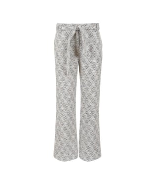 
ZIZO KIAN PANTS 
71% POLYESTER, 27% KATOEN, 2% ELASTAAN 
BROEK 
KNOOP EN RITSSLUITING 
LUSSEN MET STRIKKOORD 
STEEKZAKKEN 
RECHTVALLENDE BROEKSPIJPEN 
OFFWHITE MELEE MET INGEWEVEN LUREXGAREN 
VALT NORMAAL OP MAAT 
PRODUCTCODE: KIAN