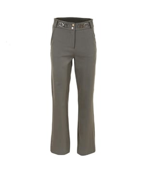 
ZIZO NOAH PANTS- BLEACHED BROWN 
60% POLYAMIDE, 30% VISCOSE, 10% ELASTAAN 
BROEK 
TAILLEBAND MET LUSSEN 
DUBBELE KNOOP EN RITSSLUITING 
STEEKZAKKEN 
METALEN DETAILS OP DE TAILLEBAND 
FAKE KLEPZAKKEN ACHTERZIJDE 
RECHT VALLENDE BROEKSPIJPEN 
BLEACHED BROWN 
VALT NORMAAL OP MAAT 
PRODUCTCODE: NOAH-BLEACHED