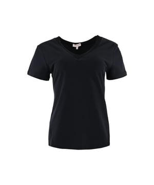 
Basic top met v-hals uit de collectie van Maicazz. Isa is een T-Shirt met korte mouwen en een V hals. Rond de hals zit een gewerkte band als detail. Het shirt is gemaakt van een mooie rekbare stof en draagt daardoor erg comfortabel. Het shirt is mooi afgewerkt met stiksels lang de mouw en de boord.

   
 * Kleur: donkerblauw 
 * Materiaal: 
 * valt op maat