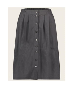 
De Viki-rok uit de collectie van Jane Lushka geeft je look zeker een chique randje. Met een slim-fit pasvorm over de heupen die net boven de knie uitloopt, geeft deze rok high glamour aan elke formele look. Combineer met een subtiele blouse en simpele hakken voor een klassiek vrouwelijke outfit of juist met chunky boots voor een coole elegante look.

 Kleur: zwart (grijs)

 Maatvoering: normaal

 Materiaal: 73% polyamide, 27% elasthaan (travelkwaliteit)