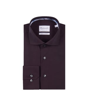 
<p>Wijnrood overhemd van Michaelis in een fine twill weving, luchtig en ademend. Geschikt voor zowel zakelijk als casual gebruik.<span> Heeft mooie donkere knopen</span>. Het overhemd heeft een getailleerde pasvorm en bestaat voor 100% uit katoen. Uiteraard is het shirt helemaal strijkvrij.</p>
<ul>
<li>Perfecte pasvorm</li>
<li>100% katoen</li>
<li>Strijkvrij</li>
</ul>