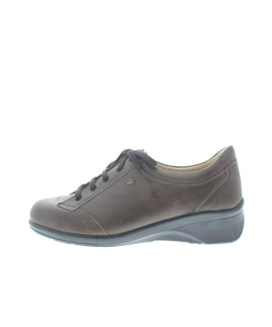 
Finn Comfort dames veterschoen, model Estoril uit de City lijn. Voorzien van een flexibele zool met een hakverhoging voor een betere rugpositie. Bruin leer. Valt als een wijdte H. Geschikt voor de normale tot iets bredere voet. Uitneembaar ecologisch en anatomisch gevormde voetbed. Finn Comfort inlegzolen zijn los verkrijgbaar.
Hakhoogte 40mm.
Hielheffing 28mm.