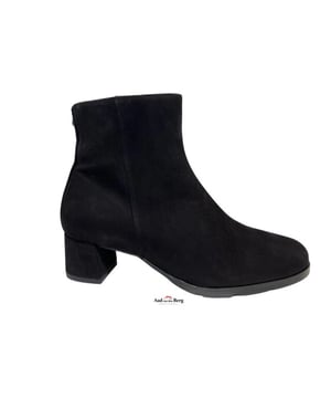 

Materiaal: suede
Zool: rubber zool
Voering: leer
Voetbed: ja
Wijdte: H