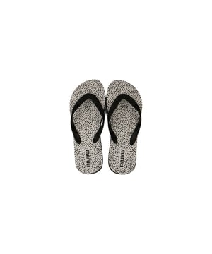 
Maruti Flip Flop offwhiteblack pixel slipper