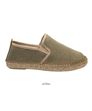 

Materiaal: textiel canvas
Zool: Rubber Zool
Voering: Canvas