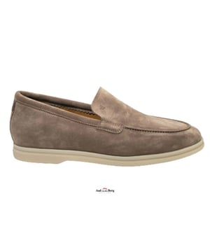 

Materiaal: suede
Zool: rubber zool
Voering: leer
Voetbed: ja
Wijdte: H