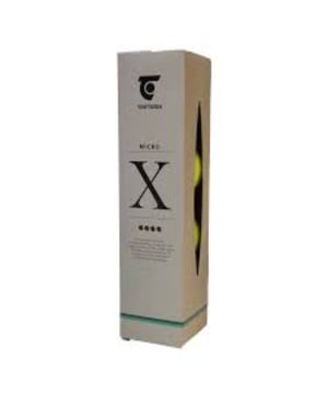 
Tretorn Micro-X | Beste Koop

 Beste Koop door geschiktheid voor alle banen. De originele high performance micro cellulaire bal met FlexFelt woven vilt. De 700 miljoen luchtgevulde micro cellen zorgen voor een constante druk binnen in de bal. Koude weersomstandigheden hebben geen invloed op de performance. Drukloze ballen zijn wat zwaarder, stuiten daardoor hoger en sneller en gaan langer mee. Dankzij de Micro Cell technologie spelen deze ballen als gasgevulde ballen, maar ze worden minder snel zacht. De Micro-X tennis ballen worden geleverd per 4 stuks. 

Specificaties

Merk: Tretorn
Model: Micro-X
Type baan: Geschikt voor alle baansoorten, perfect voor kunstgras, smash court en red court 
Type bal: Drukloze ballen met Micro Cell technologie
Aantal: 4
Bijzonderheden: Beste Koop
