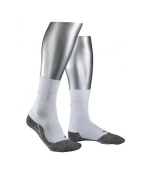 
Falke RU4 Sokken

  Deze sokken van Falke bieden veel demping en comfort. De sokken zijn gemaakt van zacht, hoogwaardig katoen. De sokken voeren transpiratievocht snel af, waardoor ze ideaal zijn tijdens het sporten, maar ook zeer goed in vrije tijd gedragen kunnen worden. Materiaal: 42% polypropyleen 28% polyamide 23% katoen 5% Wol, % elasthan 


Let op: 
Maat 35 = 35/36 
Maat 37 = 37/38 
Maat 39 = 39/40 
Maat 41 = 41/42 
Maat 42 = 42/43 
Maat 44 = 44/45 
Maat 46 = 46/48 
Maat 49 = 49/50
