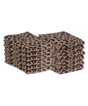 
Geef je keuken een nieuwe look!Luxe jacquard geweven doeken. Deze doeken zijn gemaakt van hoogwaardige katoen. De katoen is van stevige kwaliteit, hierdoor gaan deze lang mee en kunnen deze gewoon op 60 graden gewassen worden. De doeken hebben een groot absorptievermogen, waardoor de vaat en handen makkelijk en snel afgedroogd wordt.MogelijkhedenDe doeken zijn te gebruiken voor diverse doeleinde. Zoals; drogen, servet en schoonmakenMatenDe theedoeken heeft een formaat van 50x70 cm, de keukendoek 50x50 cm.MaterialenOnze doeken zijn gemaakt van hoogwaardige kwaliteit katoen. Waardoor ze lang mee gaan en netjes blijven. WasvoorschriftenDe doeken kunnen gewassen worden tot 60 °C . De theedoeken mogen in de droger mits op een lage temperatuur.Inhoud verpakking• 6 stuks theedoek 50x70 cm• 6 stuks keukendoek 50x50 cm Product specificaties:• 100% hoogwaardige katoen• Wassen tot 60 graden• Drogen op een lage temperatuur• BSCI - gecertificeerd• Oekotex - gecertificeerd - Afmeting: 50x70 - Kleur: Beige - Materiaal: Katoen