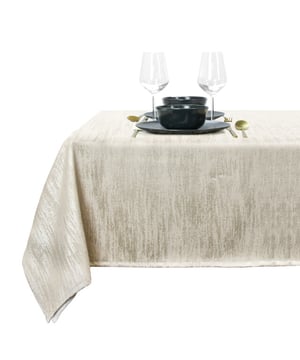 
Ben jij toe aan een nieuwe look voor je woon- of slaapkamer? Met de items van Unique Living breng je in een handomdraai extra sfeer, kleur en comfort in huis. De producten zijn geïnspireerd op de nieuwste trends en combineren tijdloos design met hoogwaardige materialen. Of je nu kiest voor een zacht plaid voor op de bank of een kussen met structuur als eyecatcher op het bed – elk item uit de collectie straalt kwaliteit en stijl uit. Veel kussenhoezen zijn voorzien van een handige blinde ritssluiting en worden geleverd inclusief binnenkussen (tenzij anders vermeld). Dankzij de stevige vulling behouden ze hun vorm en zorgen ze voor een luxe uitstraling.Waarom kiezen voor Unique Living?- Gemaakt van kwalitatieve, duurzame materialen- Verkrijgbaar in verschillende stijlen, kleuren en afmetingen- Een mooie mix van comfort en decoratieOnderhoudstipsWil je de hoezen wassen? Wij raden aan om ze binnenstebuiten te wassen met de hand of op een fijn wasprogramma van maximaal 30 graden. Zo blijven kleur en textuur mooi behouden, en geniet je nog langer van je favoriete woonaccessoires.Over Unique LivingUnique Living staat voor sfeervol wonen met een persoonlijke touch. De uitgebreide collectie bestaat uit sierkussens, plaids en tafellinnen die je eindeloos kunt combineren. Of je nu houdt van rust en eenvoud of juist van uitgesproken details: er is altijd een stijl die bij jouw interieur past. - Afmeting: 145x200 - Kleur: Beige - Materiaal: Polyester