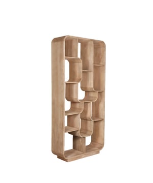 
De vakkenkast Logan van Brix is een stijlvolle en speelse toevoeging aan elk interieur. Met zijn organische vorm en speelse indeling biedt hij zowel functionaliteit als een unieke uitstraling. Verkrijgbaar in de kleuren Almond en Off White, past hij perfect in diverse woonstijlen. - Afmeting: 30x90x190 - Kleur: Bruin - Materiaal: Hout