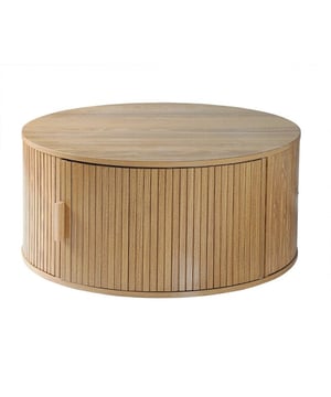 
Productkenmerken:Breng stijl en functionaliteit in uw interieur met deze ronde salontafel met een warm en functioneel ontwerp.De discrete opbergruimte, toegankelijk via een deur voorzien van een handgreep van hout, zorgt ervoor dat uw woonkamer georganiseerd en elegant blijft.Versterkte verpakking van het type Thuisverkoop voor een veilige levering.MDF-latten, tafelblad en sokkel van spaanplaat.Productafmetingen: Breedte 75 cm x Lengte 75 cm x Hoogte 35,5 cm Netto gewicht: 19 kg.Verpakkingsafmetingen:Verpakking nr. 1: Breedte 83 cm x Lengte 83 cm x Hoogte 17 cm Bruto gewicht: 20,5 kg. Merk: CaliCosy Kleur: Wooden Effect