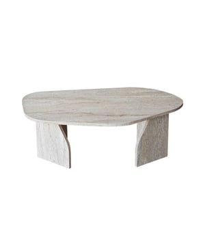 
Op zoek naar een salontafel die zowel stijlvol als functioneel is? De Calicosy salontafel met een organisch gevormd blad is een echte aanwinst voor je woonkamer. Met zijn unieke, vloeiende vorm voegt deze tafel direct een moderne en zachte touch toe aan je interieur. Het ruime tafelblad van 105 cm biedt voldoende plek voor je koffiekopjes, tijdschriften, decoraties en meer, terwijl de brede poten zorgen voor een stabiele en robuuste basis.Deze salontafel is vervaardigd uit hoogwaardig melamine spaanplaat, wat zorgt voor duurzaamheid en een onderhoudsvriendelijk oppervlak. De randen zijn afgewerkt met PVC, wat bijdraagt aan de stevigheid en levensduur van de tafel. Met een hoogte van 35 cm past deze tafel perfect bij de meeste banken en fauteuils, waardoor het een comfortabele en praktische toevoeging is aan je zithoek. Het organische design maakt deze tafel een echte blikvanger, ideaal voor wie op zoek is naar iets anders dan de standaard rechthoekige tafels.MerkCalicosyLengte105 cmDiepte65 cmHoogte35 cmMateriaalMelamine spaanplaatDikte materiaal18 mmAfwerking randenPVCVorm tafelbladOrganischGewicht9.3 kg