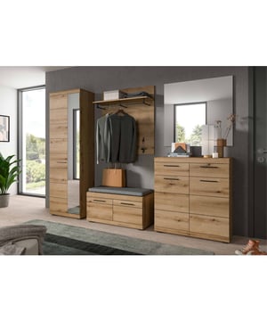 
Sitzbank inkl. Sitzkissen uit de categorie Garderobe is ontworpen voor dagelijks gebruik en een tijdloze uitstraling. Het product combineert duurzame materialen met een nette afwerking, zodat het zowel functioneel als mooi blijft in elk interieur. Het model Scout biedt een praktische indeling en past gemakkelijk bij verschillende woonstijlen. Ideaal voor wie comfort, kwaliteit en eenvoud wil zonder poespas. Eenvoudig te onderhouden en geschikt voor dagelijks gebruik in huiselijke of professionele ruimtes. Artikelnummer: FLX- X06H5632. Afmeting: 40x90x44 cm