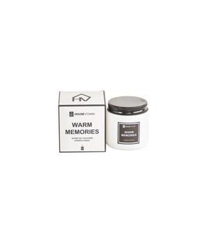 
WARM MEMORIES - We have combined our favorite moods combined with our favorite perfumes. These scented candles are not only fashionable to look at, they also smell fantastic! Go relive your warm memories!Important features:- Made of glass- A scent of fresh figs- Volume: 100grStyling tip: Where could your home use more moments for warm memories? Merk: Scented Candle - Perfumed Wax - 100gr - Warm memories