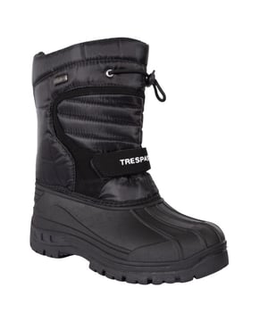 
Unisex sneeuwlaarzen Opdruk in reliëf op de voorkant Aanpasbare veters aan de zijde Makkelijk aantrekbaar Metale waterbestendige badge Dikke vacht fleece voering Rubberen buitenzool Bovenwerk: TPR / PU / textiel, voering: namaakbont, buitenzool: rubber Let op: vanwege de dikke binnenvoering wordt geadviseerd om een maat groter dan normaal te bestellen voor een comfortabelere pasvorm.