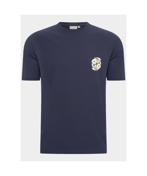 
Supply & Co. T-shirt korte mouw Blauw Kegan T-shirt Backprint 25308KE03/290 navy met artikelcode25308KE03/290 navy .  van het materiaal 95% Katoen / 5% Elastaan. Extra specificaties: , , , , kleur Blauw.