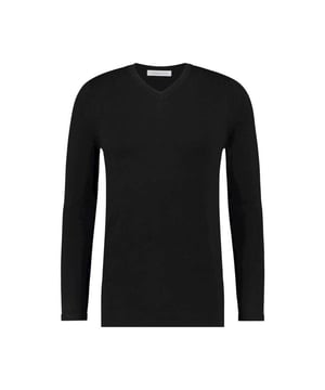 
 Back to basic met deze fijn gebreide v-hals met lange mouwen uit onze Essential collectie. Door de fijne mix van viscose en nylon behoudt deze longsleeve zijn normale pasvorm en biedt hij toch comfort. De klassieke v-hals, een subtiele geborduurde Purewhite-driehoek onderaan de voorkant en een klein Purewhite-embleemlogo in de nek maken deze longsleeve tot een echte basic klassieker. Eventueel gecombineerd met een fijn overhemd is deze gebreide longsleeve perfect voor elke gelegenheid.

Materiaal: 80% viscose, 20% nylon. 