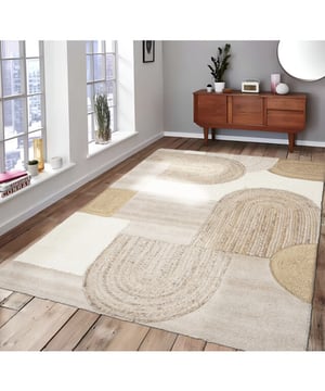 
- 160x230 CM Japandi Vloerkleed Creme/Beige – Speciale Serie 50% Wol & 50% Jute Maak je interieur compleet met dit Japandi vloerkleed uit onze speciale outletserie. Het kleed is gemaakt van 50% wol en 50% jute, wat zorgt voor een perfecte combinatie van zachtheid, duurzaamheid en een natuurlijke uitstraling. Het dikke, luxueuze kleed in creme/beige geeft je woon- of eetkamer een stijlvolle Japandi-look met warmte en comfort.  50% wol & 50% jute – zacht, stevig & duurzaam Dik & luxe – comfortabel onder de voeten Merk: Velaar Materiaal: Wol Kleur: Beige Afmetingen: 160x230 CM
