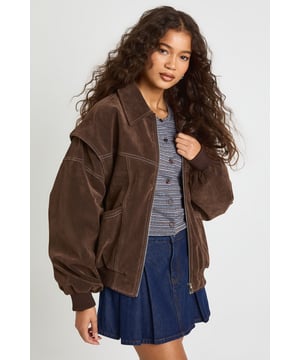 Wrap up in the latest coats and jackets and get out-there with your outerwearBreathe life into your new season layering with the latest coats and jackets from boohoo. Supersize your silhouette in a padded jacket, stick to sporty styling with a bomber, or protect yourself from the elements in a plastic raincoat. For a more luxe layering piece, faux fur coats come in fondant shades and longline duster coats give your look an androgynous edge.