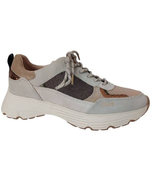 
Dames sneaker van Fred de la Bretoniere. Sneaker in verschillende materialen in beige metbronskleurige details op sportieve zool. Deze sneaker heeft een uitneembaar voetbed. Materiaal: leer combi. Voering:leer. Kleur: beige. Zool: rubber. Hakhoogte: ca 4 