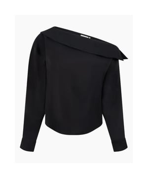 
<div class="Rte">Subtiel glanzende top van het merk Another Label. De top heeft een offshoulder halslijn met knoopdetails. </div>
<div class="Rte">
<ul>
<li>Stofsamenstelling:<span> </span><span dir="auto">80% modal, 20% polyester</span>
</li>
<li>Pasvorm: valt normaal. Twijfel je over de maat? Neem contact met ons op en we helpen je graag verder! </li>
</ul>
</div>