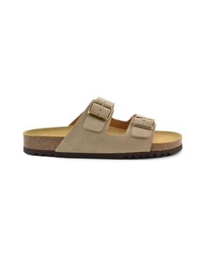 
De F30074 2361 Julien 0 van Scholl is een echte blikvanger. De F30074 2361 Julien 0 is uitgevoerd in de kleur dk.beige. Bekijk ook onze overige collectie van Scholl op onze webshop!