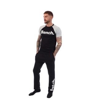 Mens Bench Thelen Loungewear Set in black grey.T-Shirt:- Ribbed crewneck.- Short sleeves.- Printed logo.- Regular fit.- 100% Cotton.Pants:- Flat branded elasticated waistband.- Side pockets.- Straight hem.- 100% Cotton.- Ref: BN2P132736