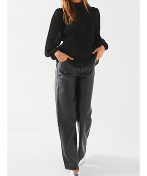V BY VERY BLACK LUREX PLISSE SHELL TOP